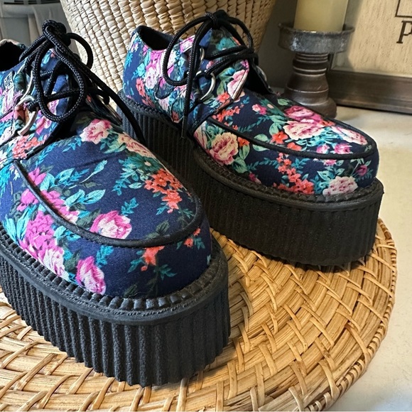 Tuk Mondo Floral Creeper Lace Up Womens 7 - Picture 4 of 11